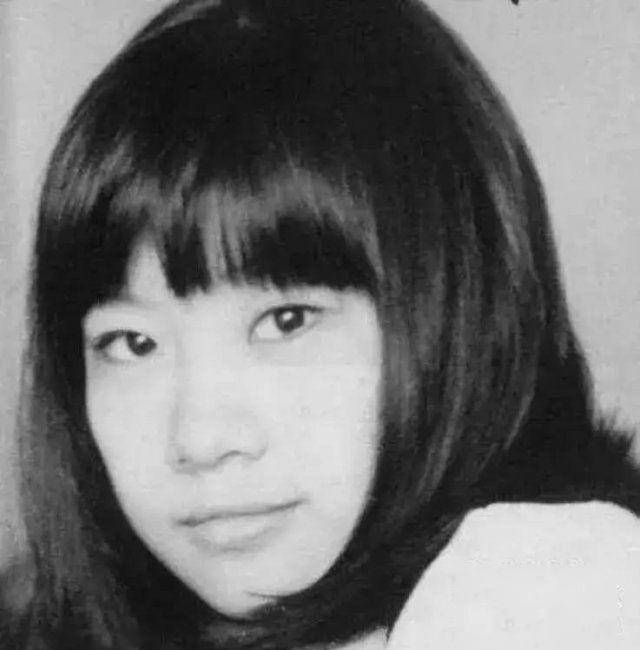 18岁闪婚,和儿子30年不相认,亦舒:你的父亲浪费了我的前半生