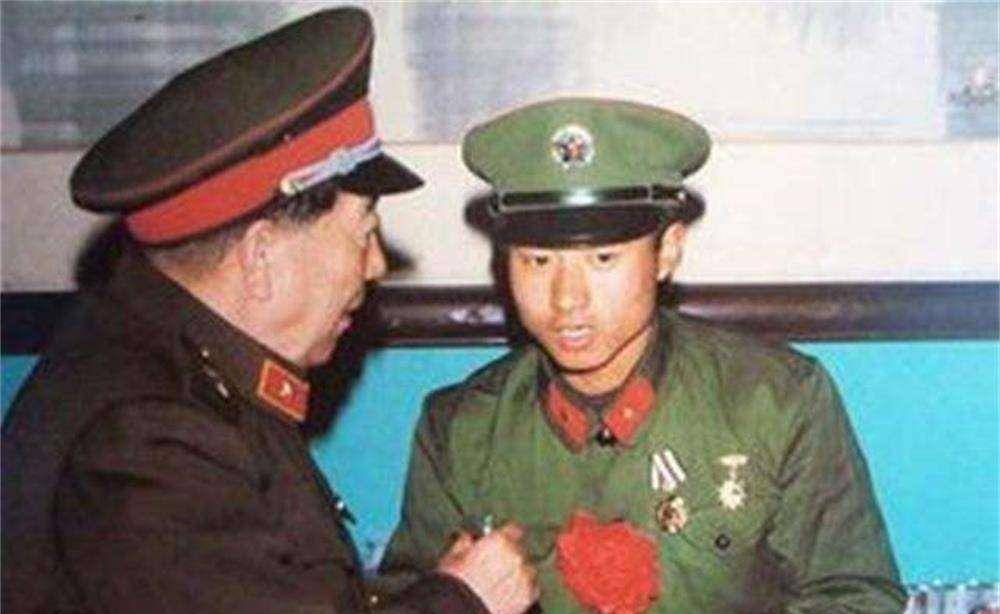 秦基伟的儿子要去打越南含泪辞行,秦基伟臭骂:这小仗算什么?