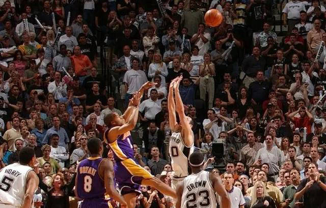 nba历史上最惊险的绝杀时刻_科比_费舍尔_比赛