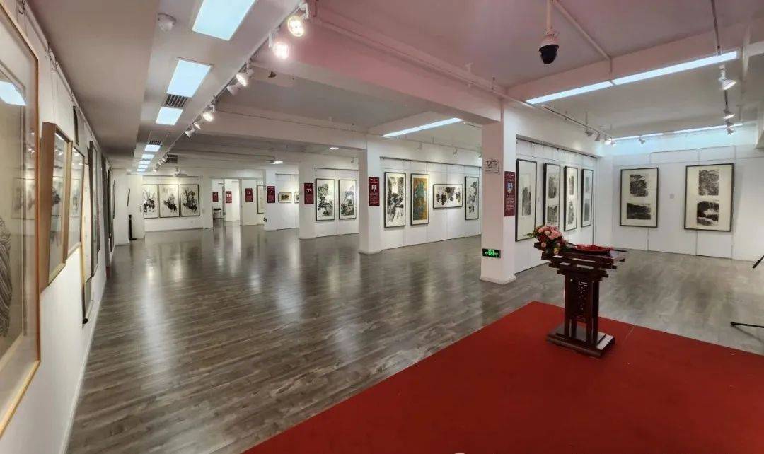 爱祖书画院受邀参加第33届时尚经典61中国书画名家邀请展