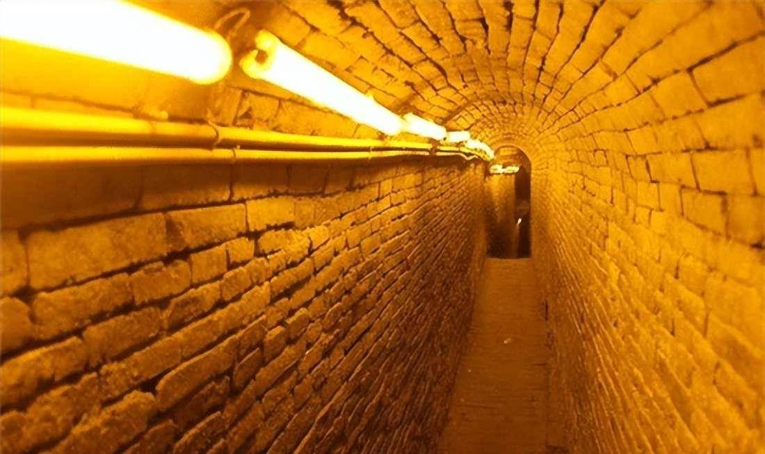 中国最神秘的地下长城,700年间无人发现,其中藏着数万雄兵