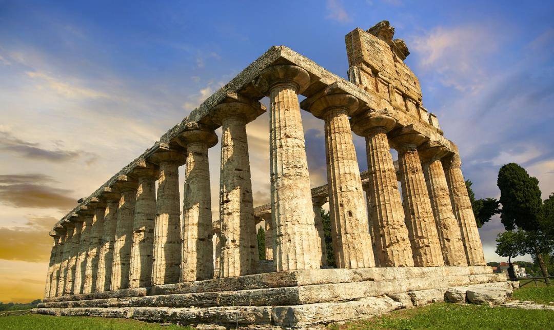 拳打伊朗脚踢印度,曾经称霸亚洲的阿富汗,为何沦落如此?