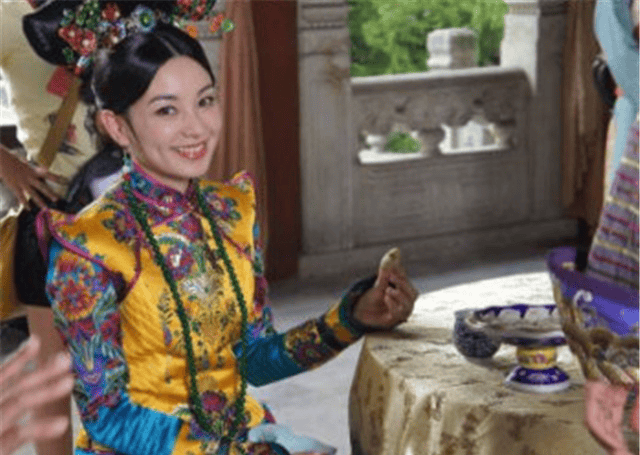 她贵为蒙古后妃,却从来没有被皇上宠爱过,到65岁才被册封_宣妃_博尔济