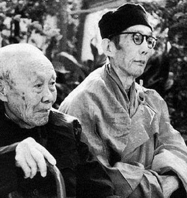 历史最后一个太监回忆皇宫:跪着伺候主子,皇后洗澡从不亲自动手_孙耀