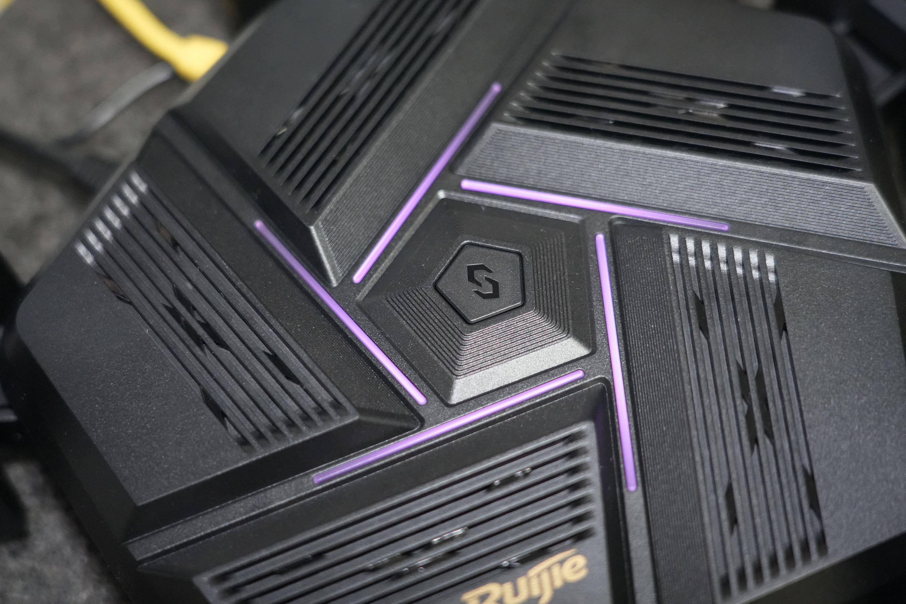 极速游戏体验:锐捷天蝎BE72 Pro Wi-Fi7电竞路由器你的电竞新伙伴