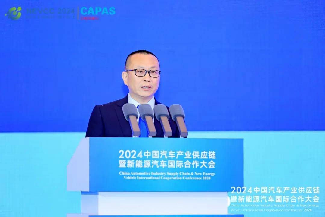 在上午的主题演讲中,创维汽车董事长助理王君宇先生就创维汽车的发展