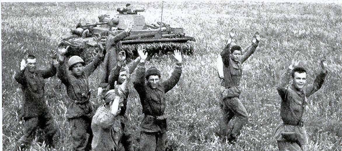 苏联最丢脸的一场战役,德军给苏联沉痛一击,苏联惨败66万人被俘