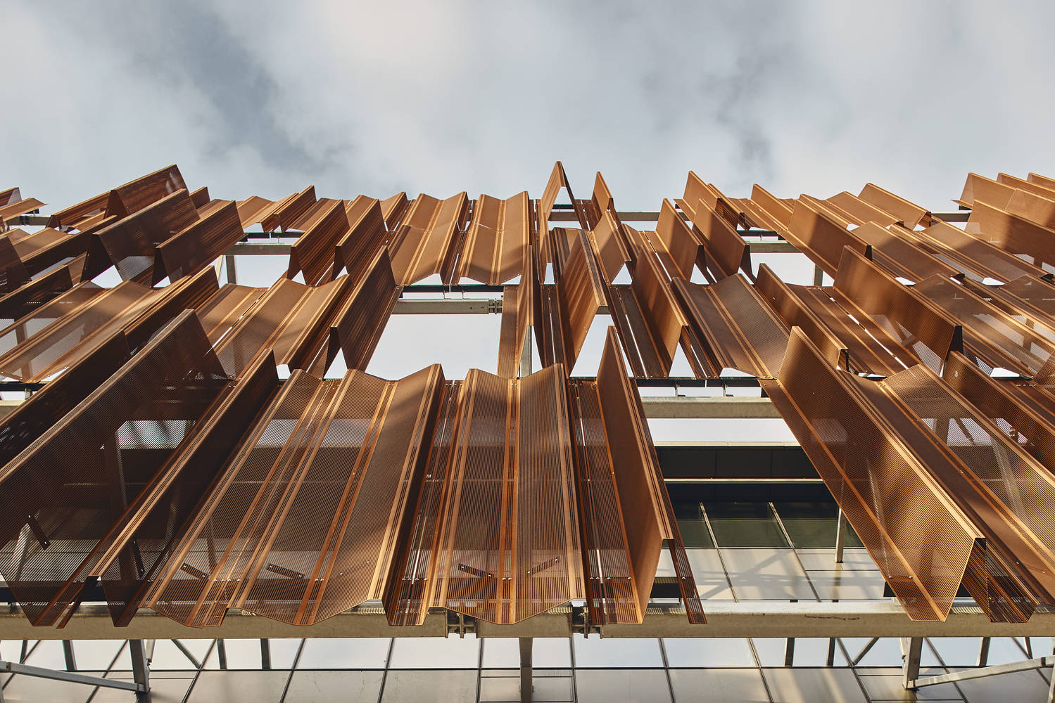 国际最好的医疗美容整形医院设计医院大共振医疗康养研究所门入口设计