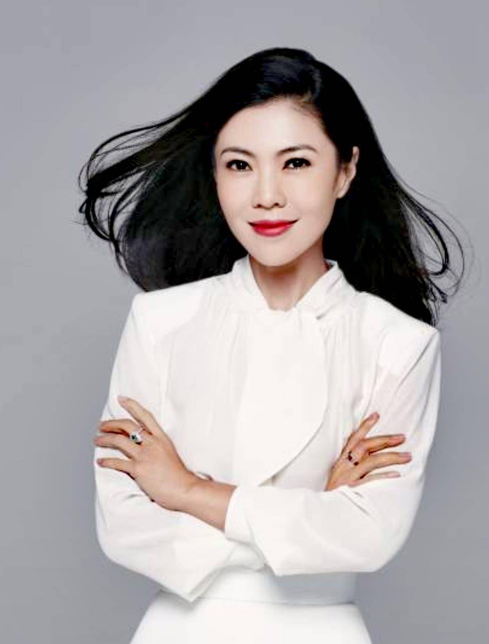 洪晃看不顺眼的苏芒,还真是把人看准了,看来姜还是老的辣