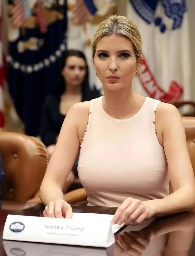 伊万卡,这超凡脱俗的美貌和卓越的才华谁顶得住?