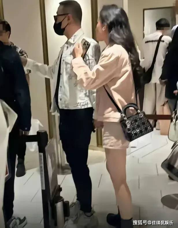 章子怡真飒!汪峰急着撇清出轨嫌疑,章子怡却两耳清净忙着上戛纳