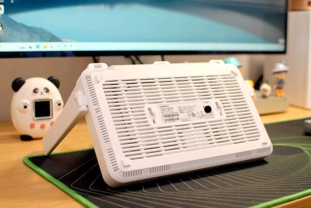 锐捷雪豹BE50路由：5100M超高速，不卡顿，大型空间也能畅快游戏