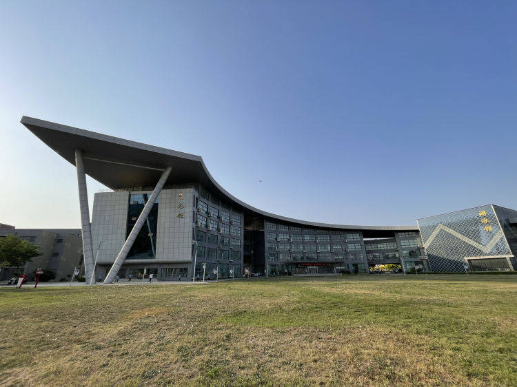 焦作市宇华实验学校2022级成人礼冠礼仪式!2024.5.22傍晚!