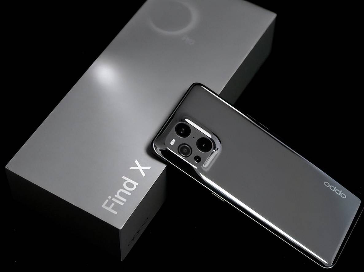 高价低配争议背后:oppo的生死劫与创新逆袭