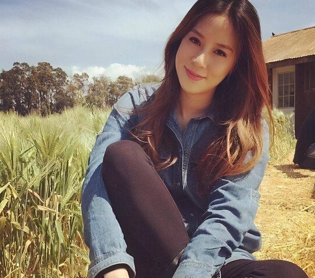 徐子淇和他都是豪门媳妇,人生大不相同,谁更幸福一些_刘銮雄_家族