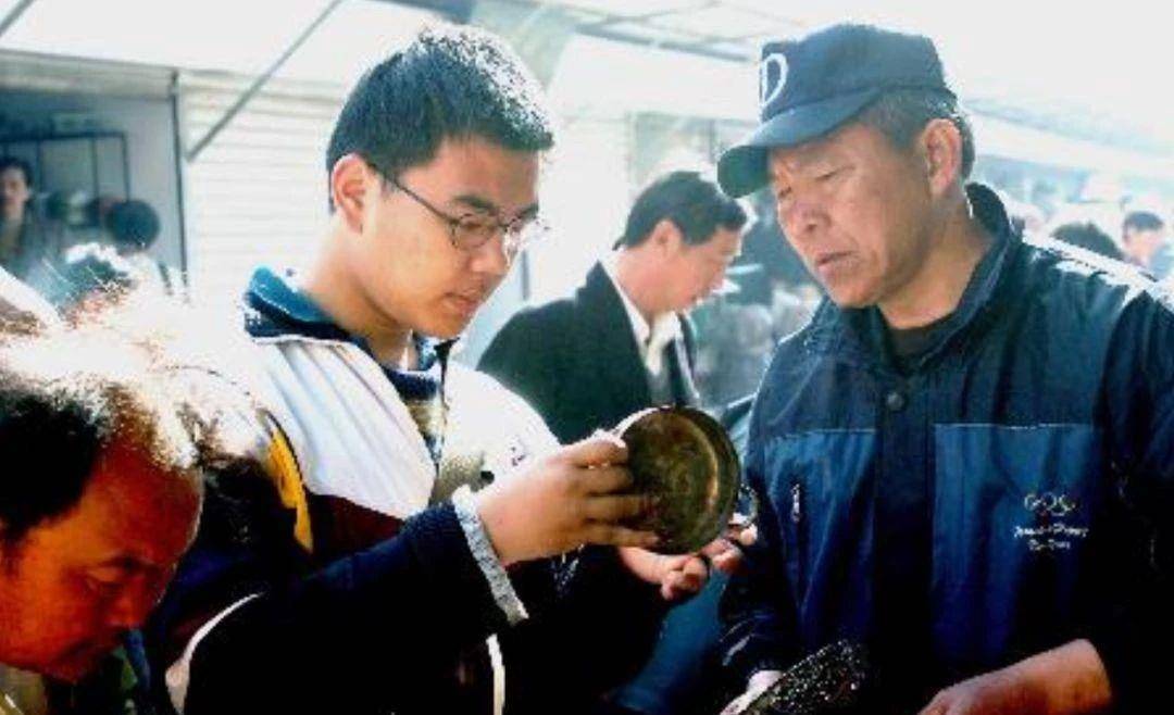 8岁"鉴宝神童",曾靠捡漏获利上亿,专家最终揭开其真实