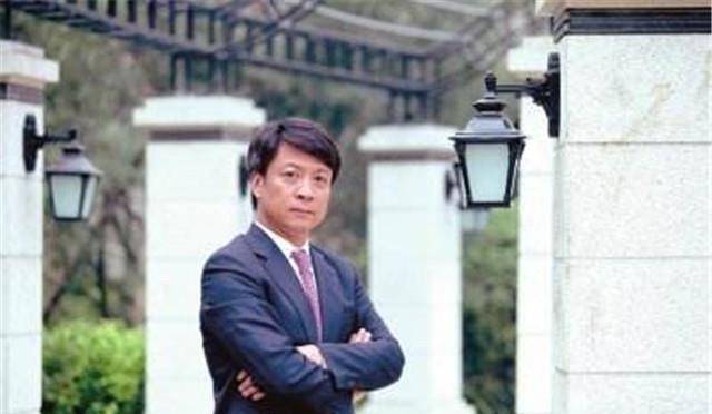 接盘李嘉诚,27岁坐牢,43岁创业失败,触底反弹终成江湖大佬_孙宏斌