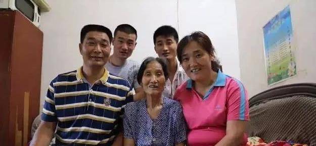 去伊拉克当"雇佣兵",猛人白晓保的自我救赎,比你想象的更精彩