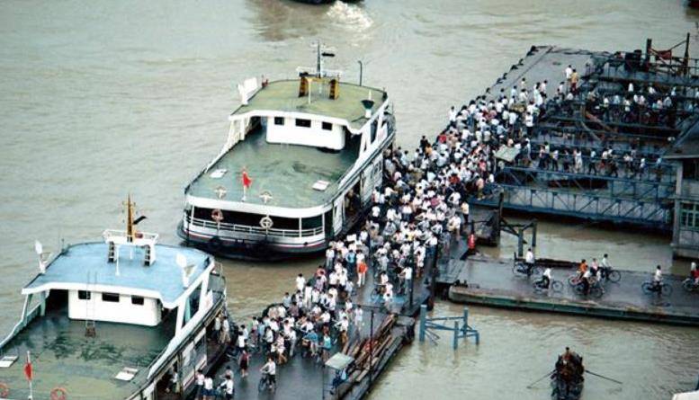 轰动一时的哈尔滨特大沉船事故,171人被淹死,究竟发生了什么?