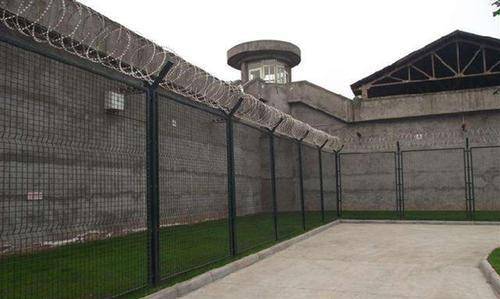 阿布格莱布监狱图片