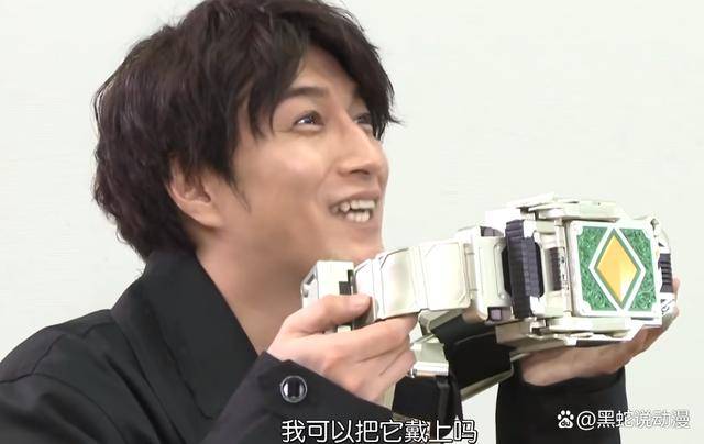 假面骑士卡利斯csm宣传视频引热议 反向带货 演员发挥很稳定