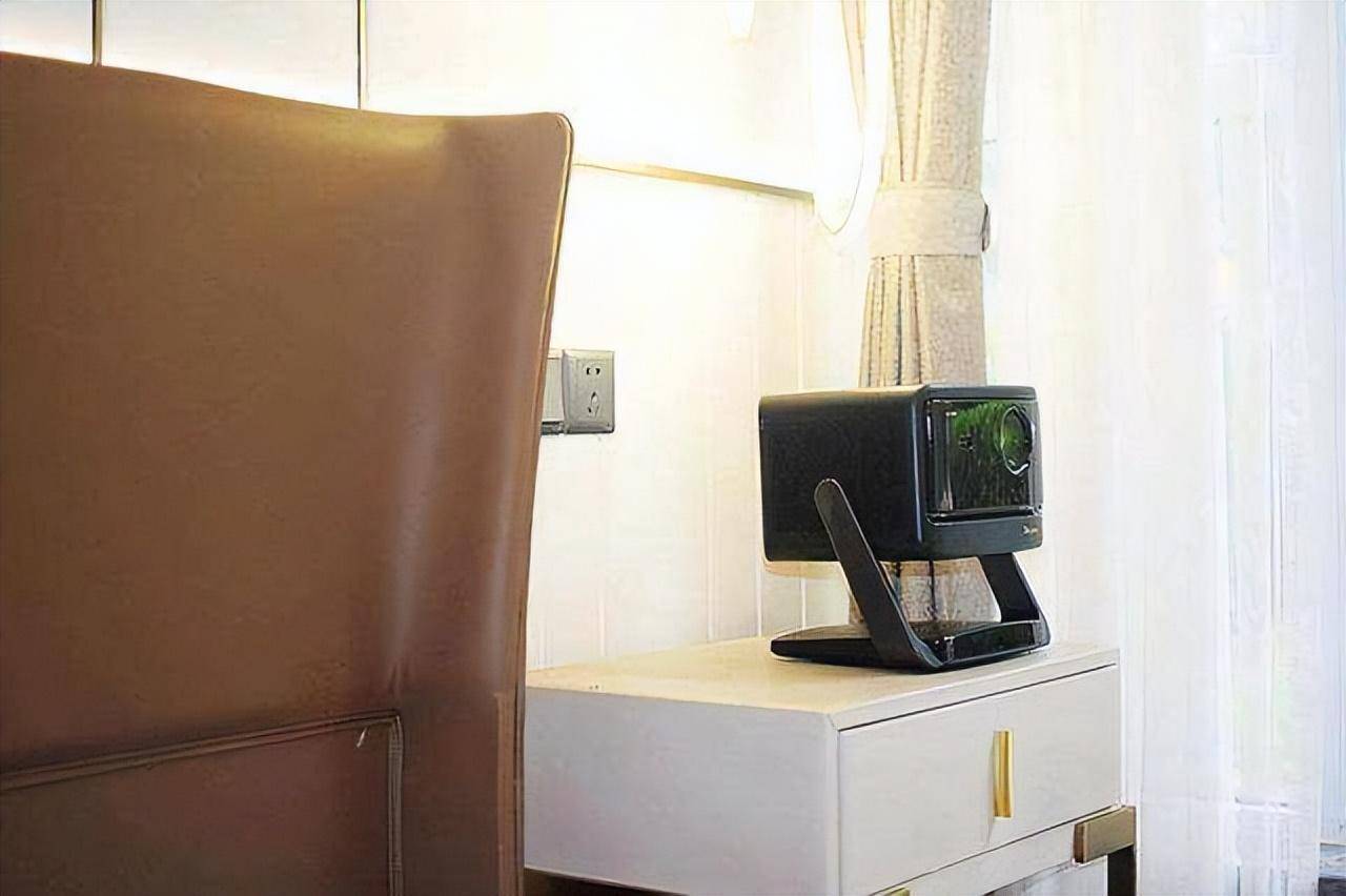 神奇的光影魔术师,当贝X5S激光投影仪,为你打造专属家庭影院