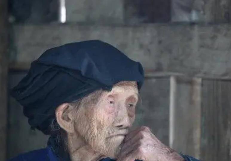 广西老人横跨三个世纪活到128岁,61岁还生子,真实年龄却被质疑_罗美珍