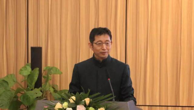 北大教授吴飞:建议恢复土葬,火葬实则是把人当垃圾,何来情怀?