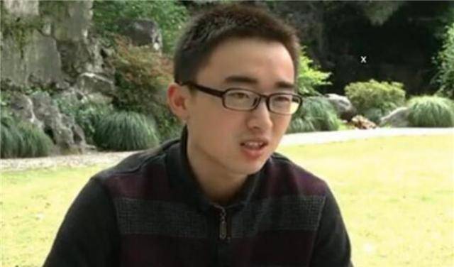 他以591分考上复旦,3次公开挑衅母校后,换来一纸"退学决定"_袁涛_筷子