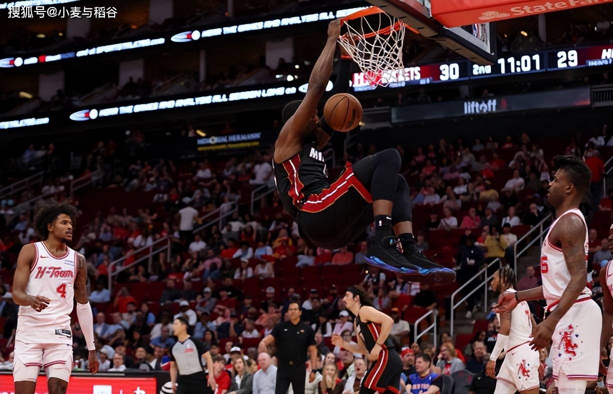 没进最佳阵容也没拿dpoy,阿德巴约在今夏无缘得到超级顶薪合同?