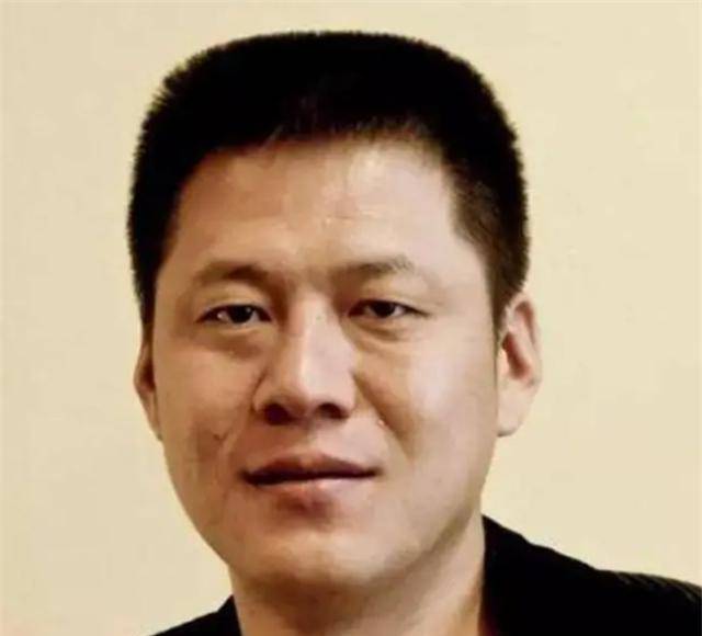 合肥首富车峰:仅有初中学历,崛起成资产巨鳄,终因贪婪锒铛入狱