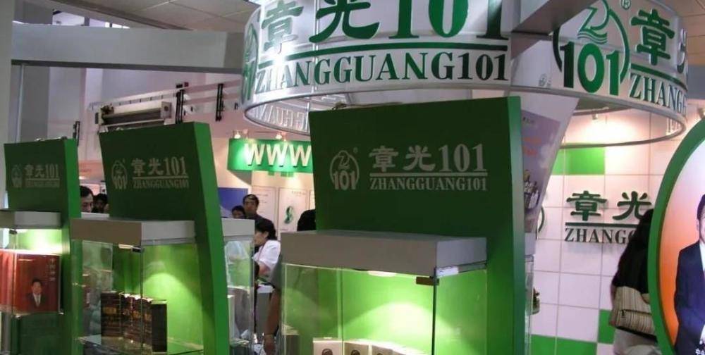 李晓华:从锅炉工到亿万富翁,92年"天价"买下中国第一辆法拉利_北京