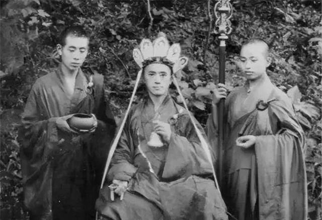 海灯法师87岁圆寂,少林寺没人追悼,一个欺骗了国人的少林高手?