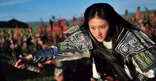 除了武则天,中国还有一位女皇,最后遭除衣凌辱,腰斩而死