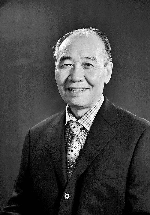 罗隆基:婚内招蜂引蝶,交往无数女友,晚年落魄写下《无家可归》