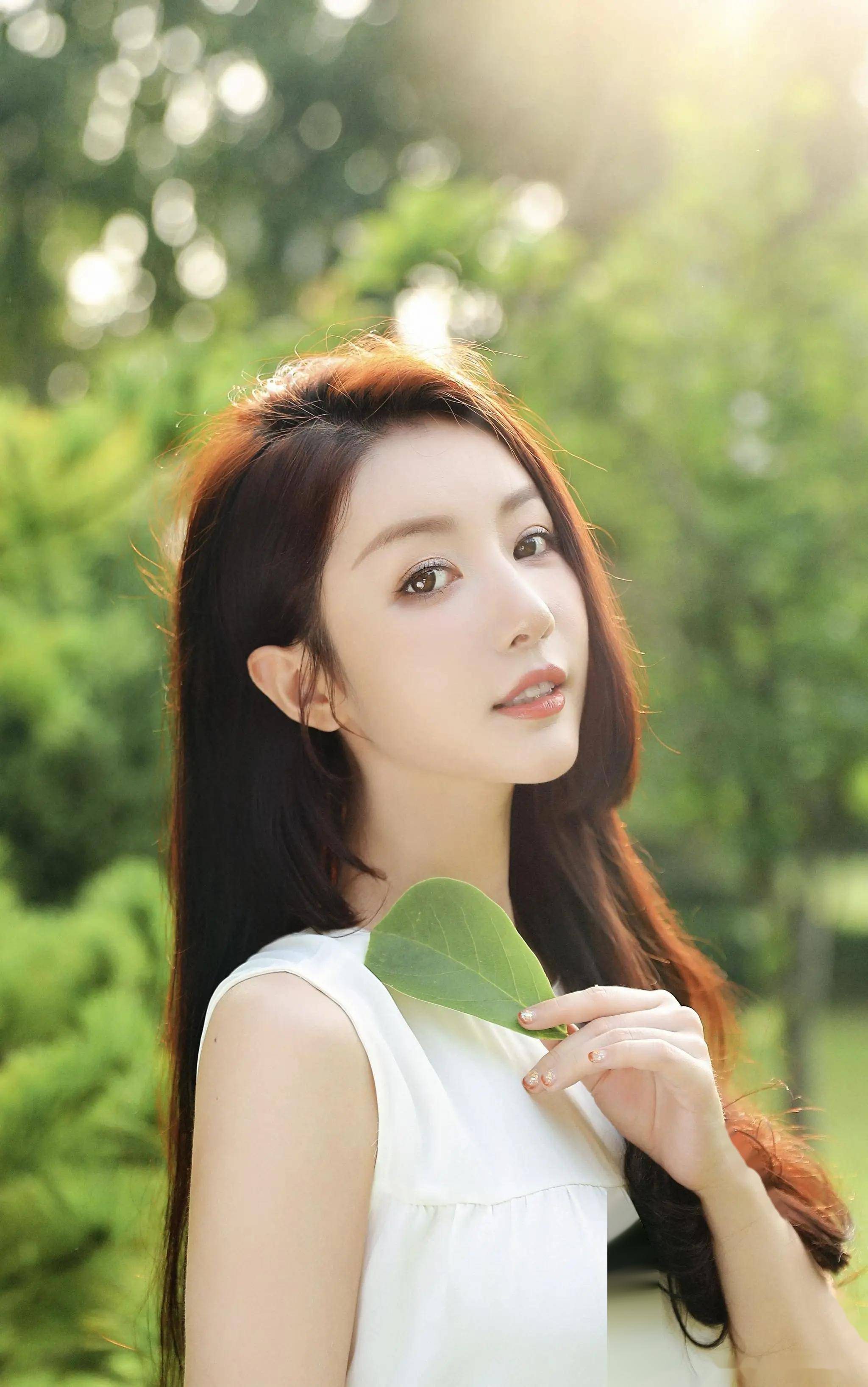 上淇的性感写真,人间极品的颜值与身材让人难以忘怀!