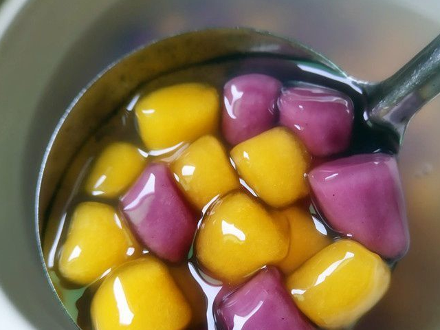 芋圆这样做火了,看过的朋友都在做,步骤简单又详细,太美味了!