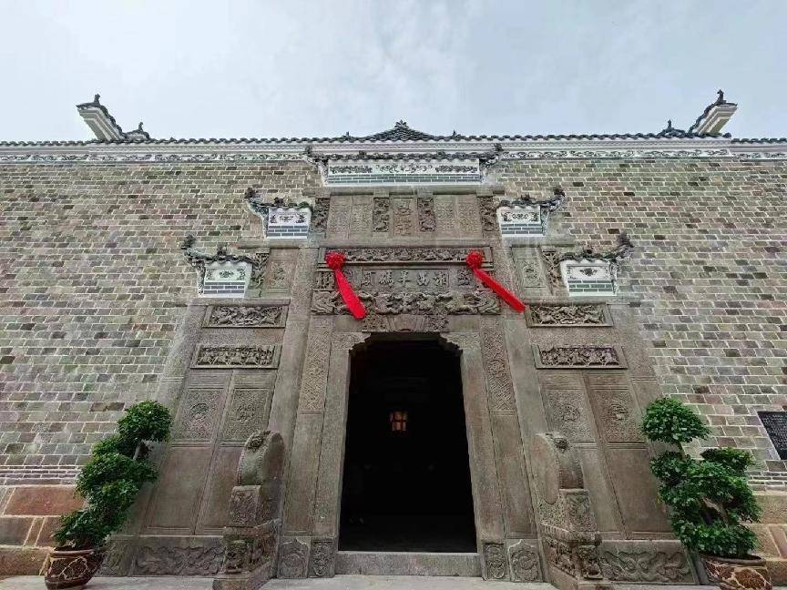 羊峰卫-土司府:千年历史重现,璀璨文化吸引游客