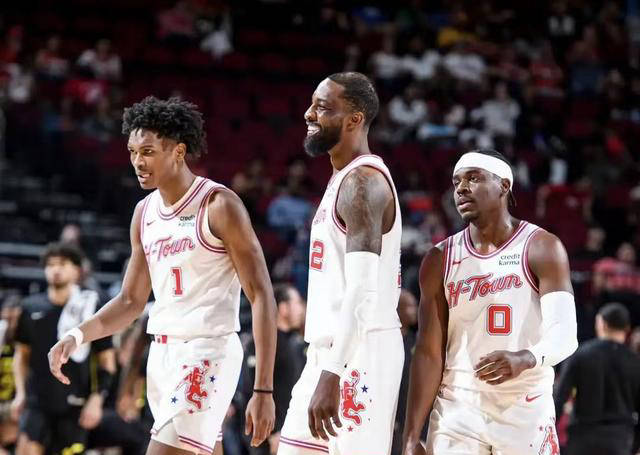 火箭多方交易5选秀权,获得米切尔和斯特鲁斯加盟_首轮_骑士队_球员