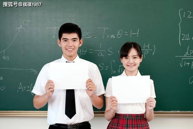 毕业5年后看清,"文科生"与"理科生"的差距,同学历不同命运