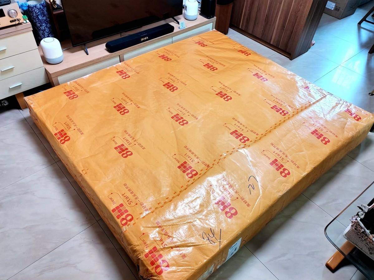 上小米有品换张8H黑金刚大口径护脊床垫，拯救受损老腰