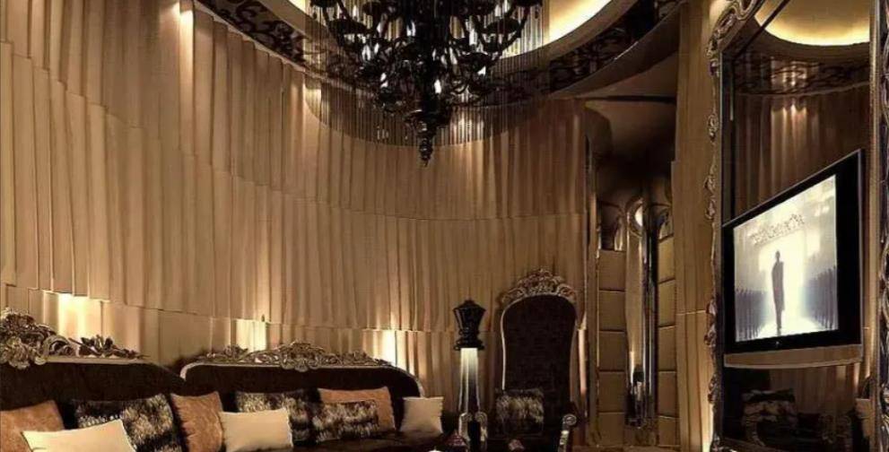 白马会所:富婆的"天上人间",因一条微博登上热搜,一夜被查封