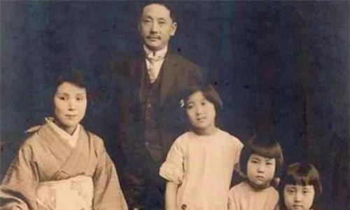 从不教孩子日语,生一女儿家喻户晓_蒋百里_蒋佐梅_佐藤