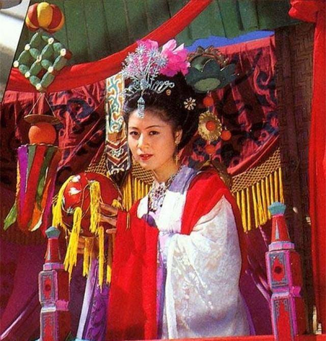 黄梅戏"五朵金花":马兰嫁人,袁枚出演红楼,另外三人仍唱黄梅