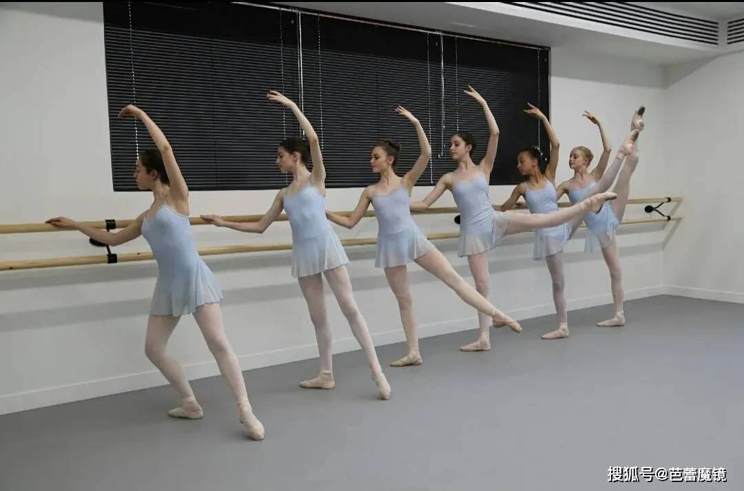 魔镜分享 | 软开是成人芭蕾的必修课吗?