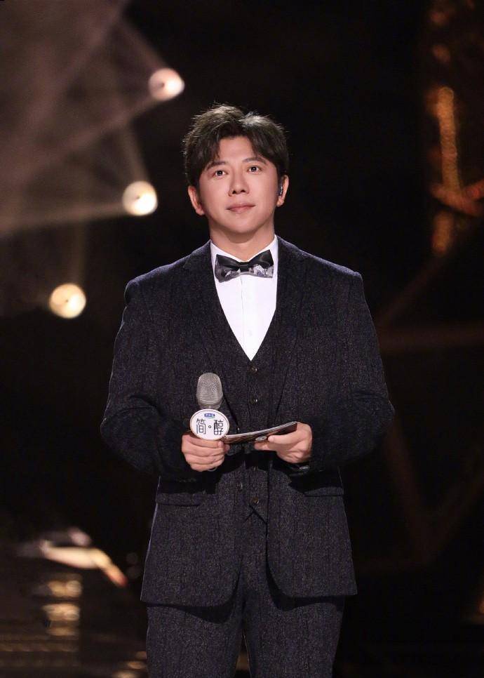 翻车了!歌手换主持后的"尴尬",向所有人展示了何炅的江湖地位