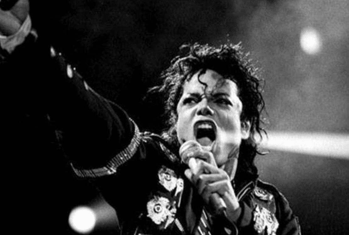 1987年,迈克尔·杰克逊在我国广东农村,度过了难忘的一天