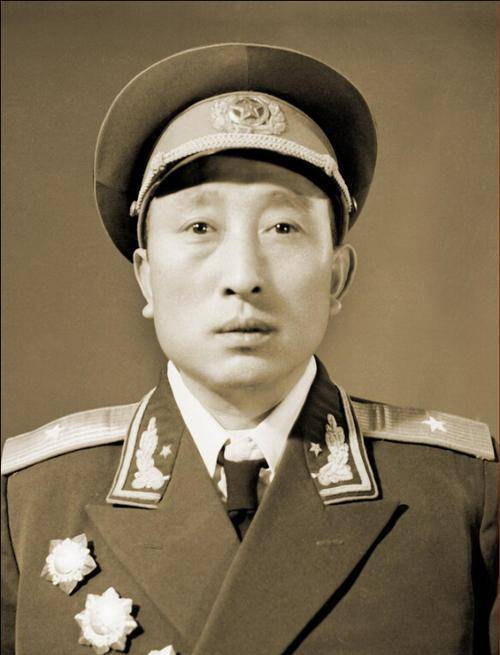 大别山上红旗飘:寻找红28军手枪团团长余雄