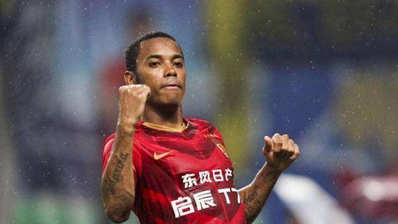 官宣退役!37岁巴西神锋再见:中超生涯夺8座冠军,感谢中国球迷