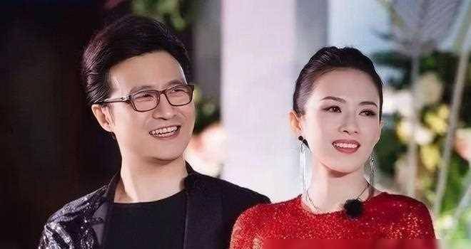 章子怡懒理汪峰官宣恋情现身戛纳,笑容灿烂气色好,杨幂一同抵达
